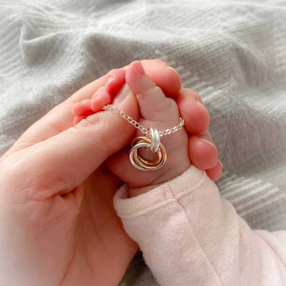 THE PERFECT PUSH PRESENT • CELEBRATE A NEW BIRTH WITH MEANINGFUL FAMILY JEWELRY