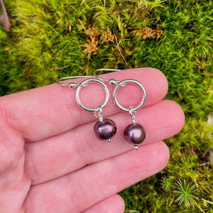 Purple pearl circle drop earrings in sterling silver by Mikel Grant Jewellery. Viva Magenta Jewellery Collection.
