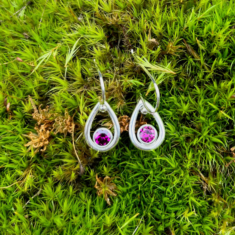 Rhodolite garnet raindrop earrings in sterling silver by Mikel Grant Jewellery. Viva Magenta Jewellery Collection.