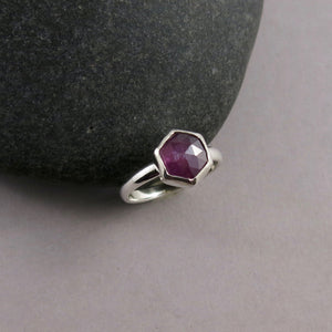 Pink star sapphire hexagon ring in sterling silver by Mikel Grant Jewellery. Viva Magenta Jewellery Collection.